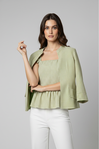 Saco Mamacona de algodón vichy verde con cuello Neru combinado con top Mamacona peplum | Claudia Bertolero