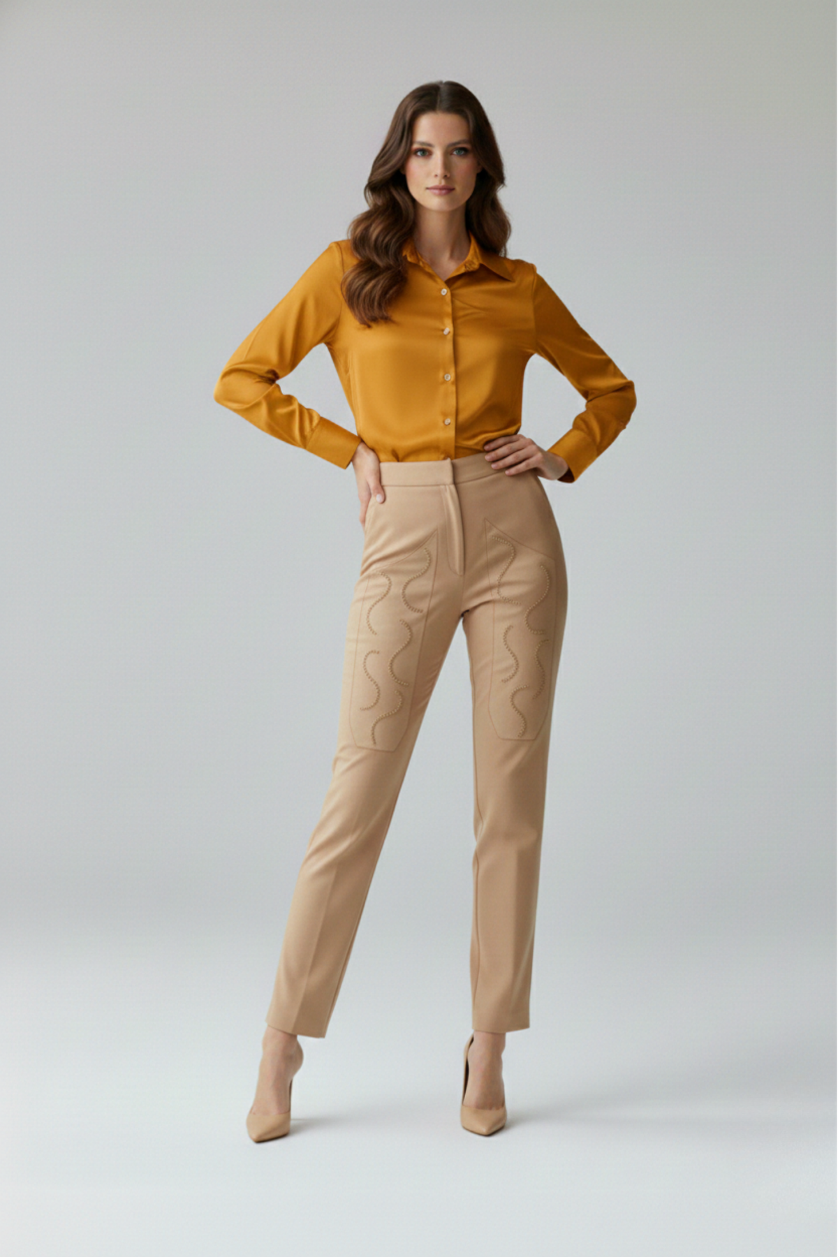 Pantalón Lucero de algodón con detalles en gamuza ecológica y bordados | Claudia Bertolero
