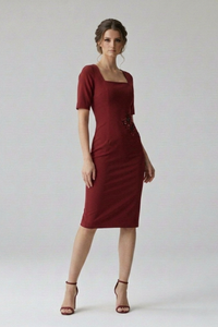 Vestido Daniela rojo midi en drill stretch con mangas cortas y detalle de encaje en la cintura | Claudia Bertolero