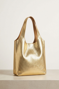 Bolso Milán color dorado de Claudia Bertolero elaborado en cuero de res con diseño amplio | Claudia Bertolero