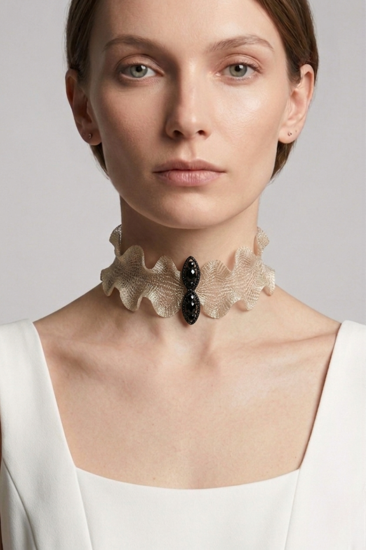Collar Titanium Moldeable de Diseño Escultural