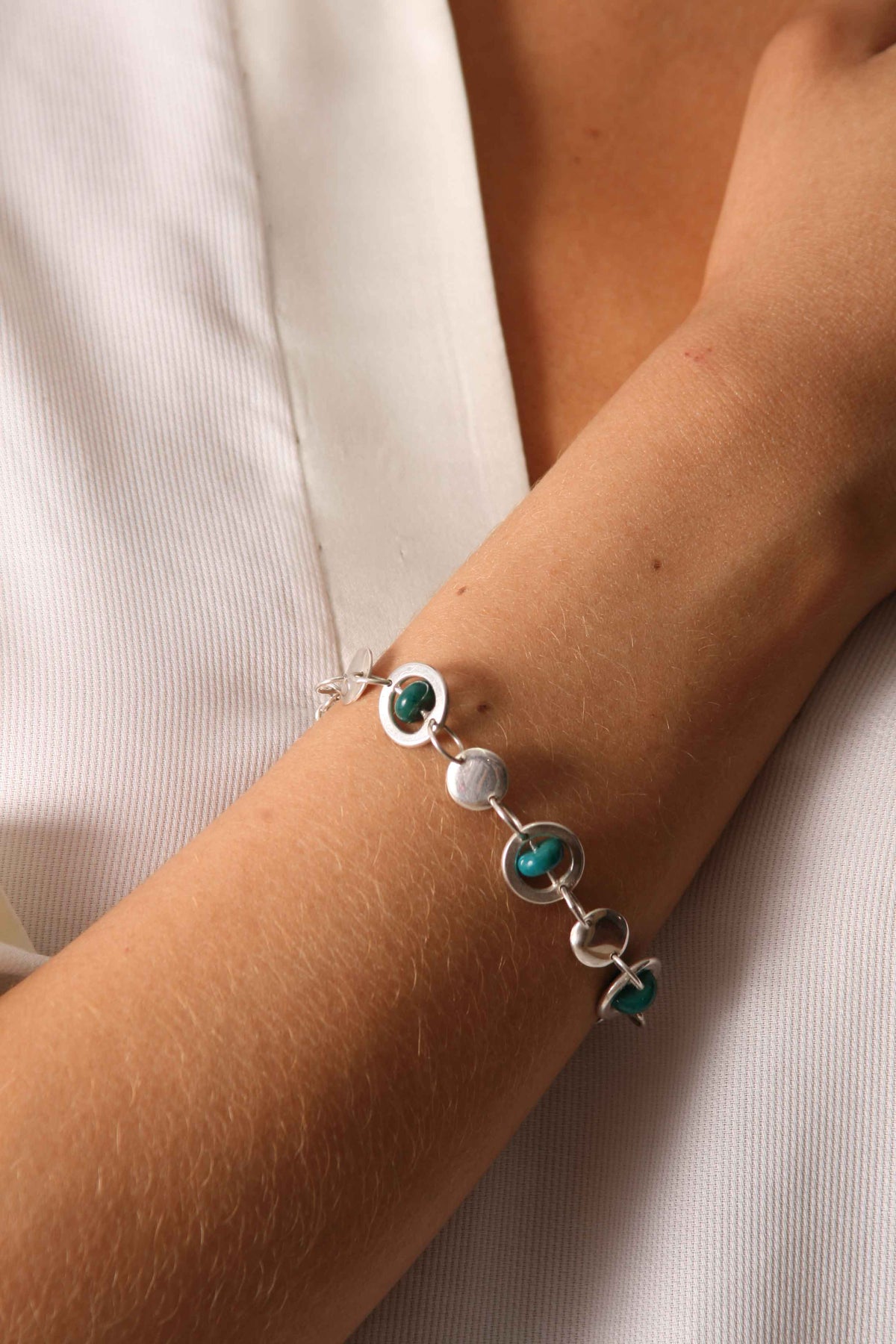 Brazalete Maria Elena en Plata 950 con Piedras Verdes Naturales