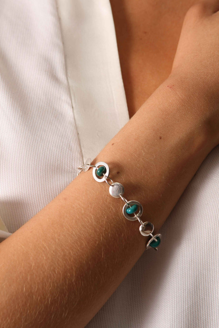 Brazalete Maria Elena en Plata 950 con Piedras Verdes Naturales