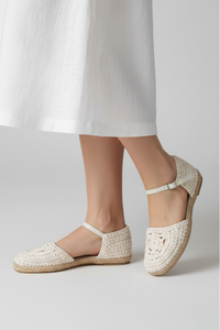 Sandalias St. Tropez de crochet con tira de cuero y hebilla en el tobillo | Claudia Bertolero