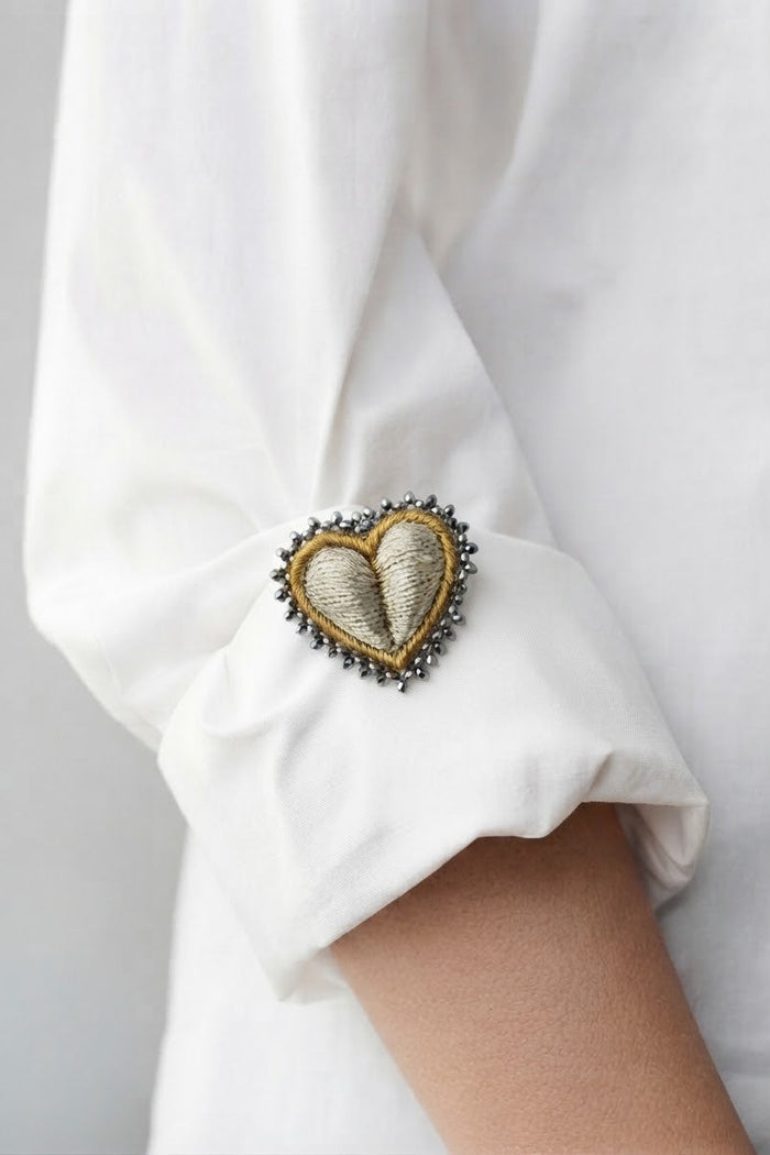 Broche Corazón Bordado con Cristales y Lurex