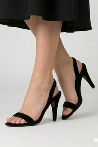 Sandalias Stella negras de terciopelo con taco de 10 cm | Claudia Bertolero